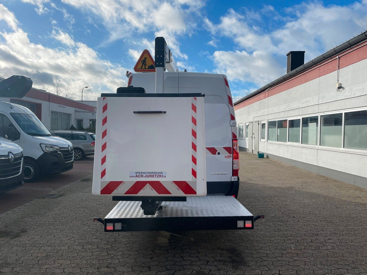 Renault Master Hubarbeitsbühne 2 Personen Korb bis 200kg - Camion avec nacelle: photos 5 Renault Master Hubarbeitsbühne 2 Personen Korb bis 200kg - Camion avec nacelle: photos 5