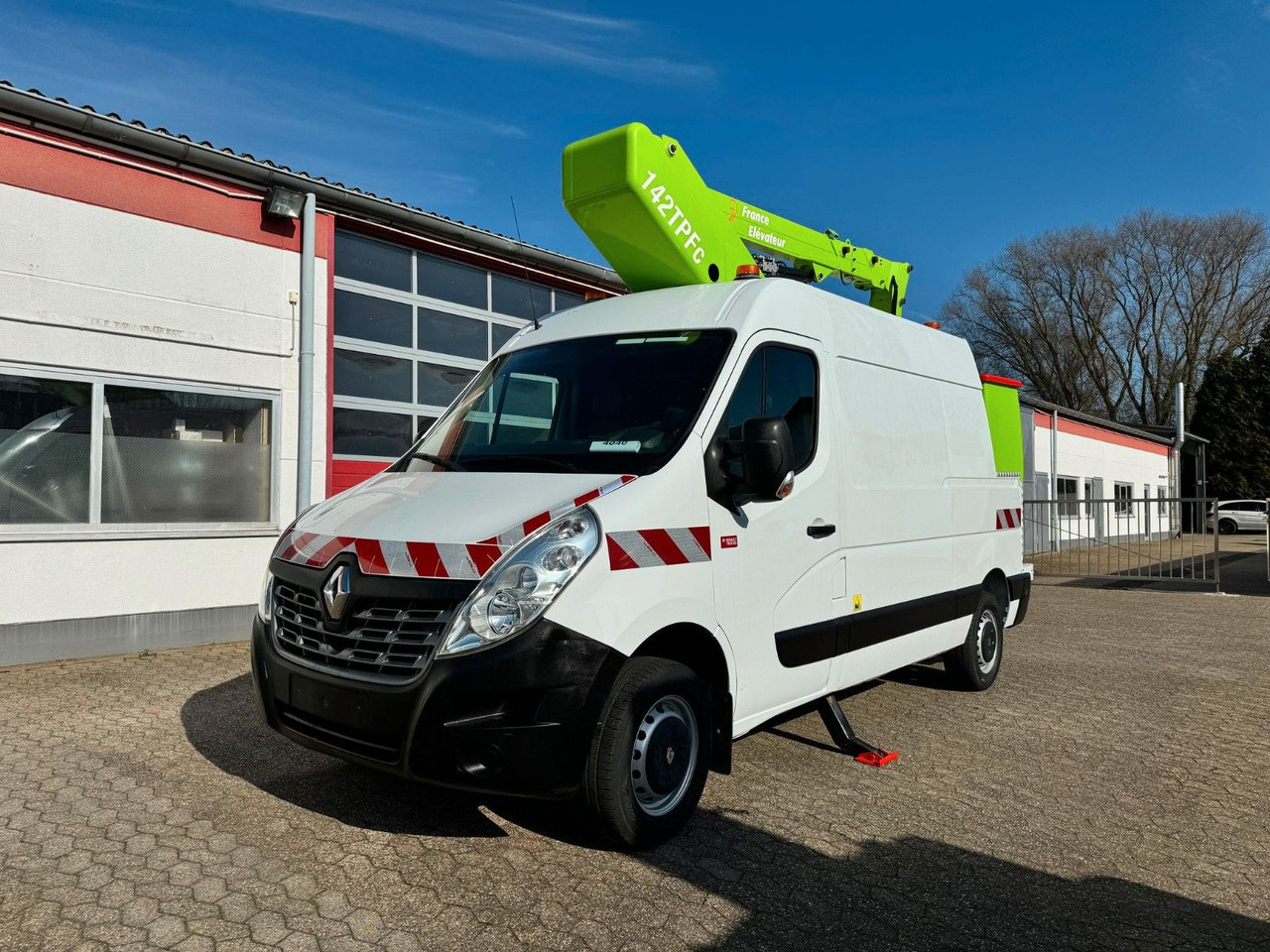 Renault Master Steiger France Elévateur 142 TPFc - Camion avec nacelle: photos 1 Renault Master Steiger France Elévateur 142 TPFc - Camion avec nacelle: photos 1