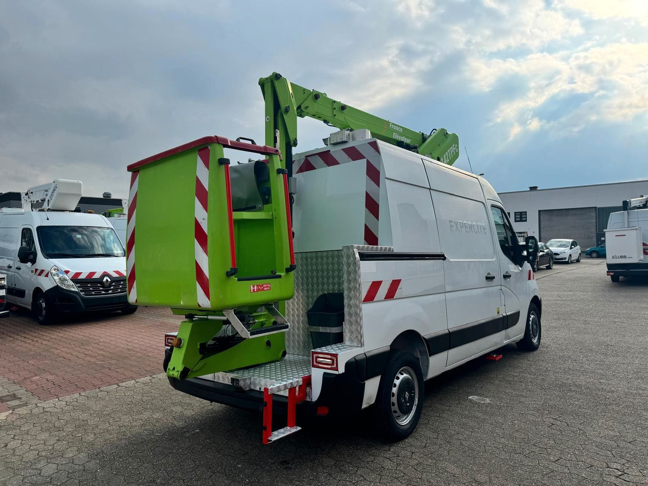 Renault Master Steiger France Elévateur 142 TPFc - Camion avec nacelle: photos 4 Renault Master Steiger France Elévateur 142 TPFc - Camion avec nacelle: photos 4