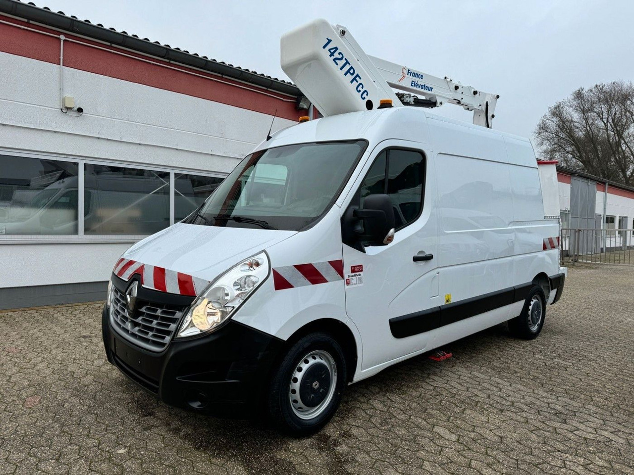 Renault Master Steiger France Elévateur 142 TPFcc - Camion avec nacelle: photos 1 Renault Master Steiger France Elévateur 142 TPFcc - Camion avec nacelle: photos 1