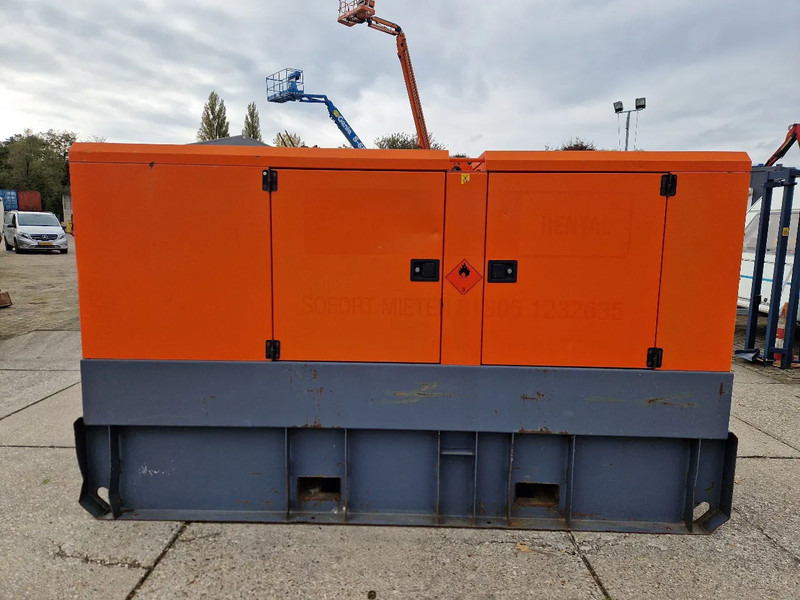 Atlas-Copco QAS150 met Leroy Somer generator - Groupe électrogène: photos 3 Atlas-Copco QAS150 met Leroy Somer generator - Groupe électrogène: photos 3