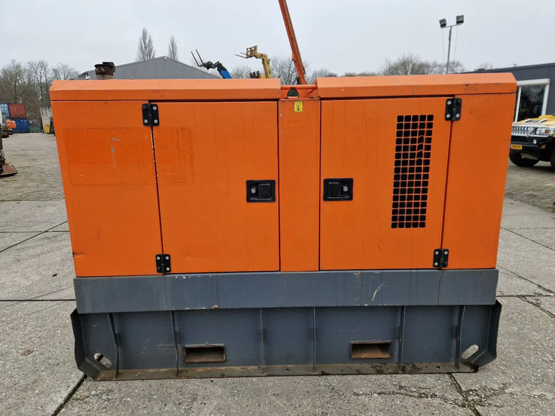 Atlas-Copco QAS60 60kVA met Leroy Somer generator - Groupe électrogène: photos 3 Atlas-Copco QAS60 60kVA met Leroy Somer generator - Groupe électrogène: photos 3