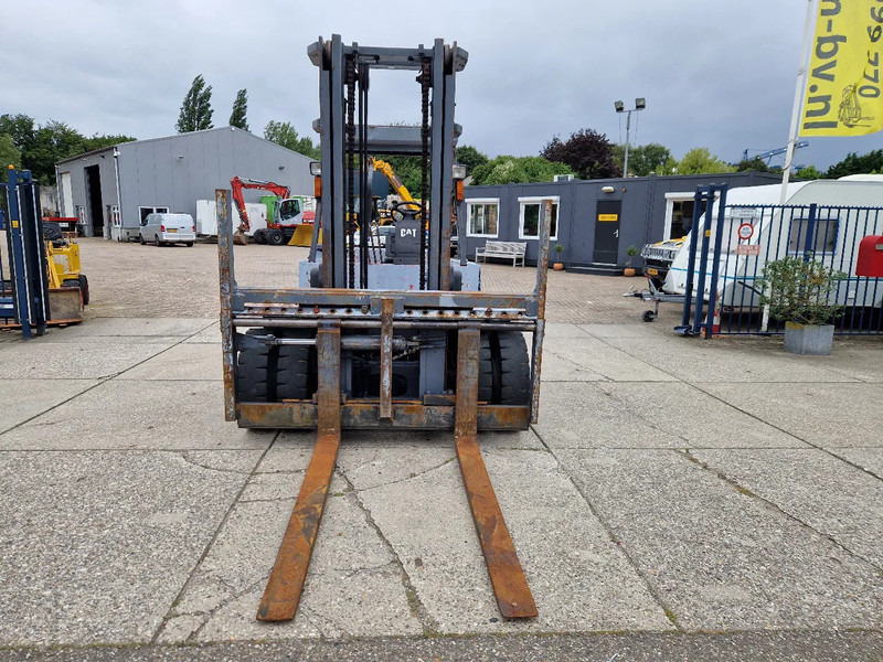 Caterpillar DP60 met geïntegreerde sideshift - Chariot élévateur diesel: photos 4 Caterpillar DP60 met geïntegreerde sideshift - Chariot élévateur diesel: photos 4