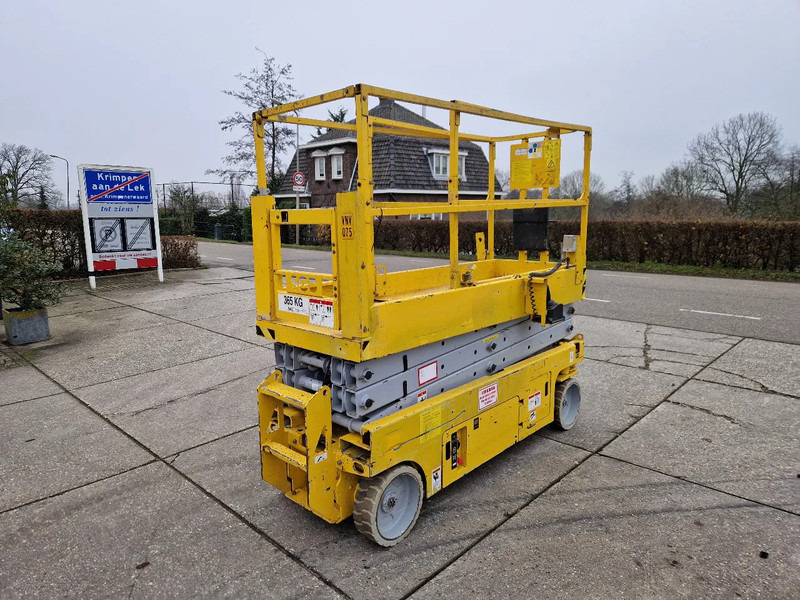 Genie GS2032 elektrisch werkhoogte 8m. met keuring - Nacelle ciseaux: photos 2 Genie GS2032 elektrisch werkhoogte 8m. met keuring - Nacelle ciseaux: photos 2
