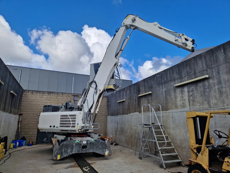 Sennebogen 821 overslagkraan - Pelle de manutention: photos 2 Sennebogen 821 overslagkraan - Pelle de manutention: photos 2