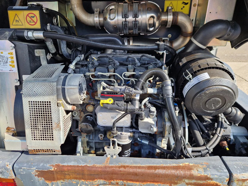 Chargeuse sur pneus Yanmar / Terex TL80 in nette staat 2017: photos 6