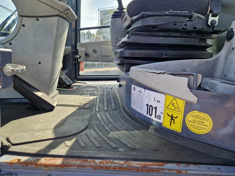 Chargeuse sur pneus Yanmar / Terex TL80 in nette staat 2017: photos 11