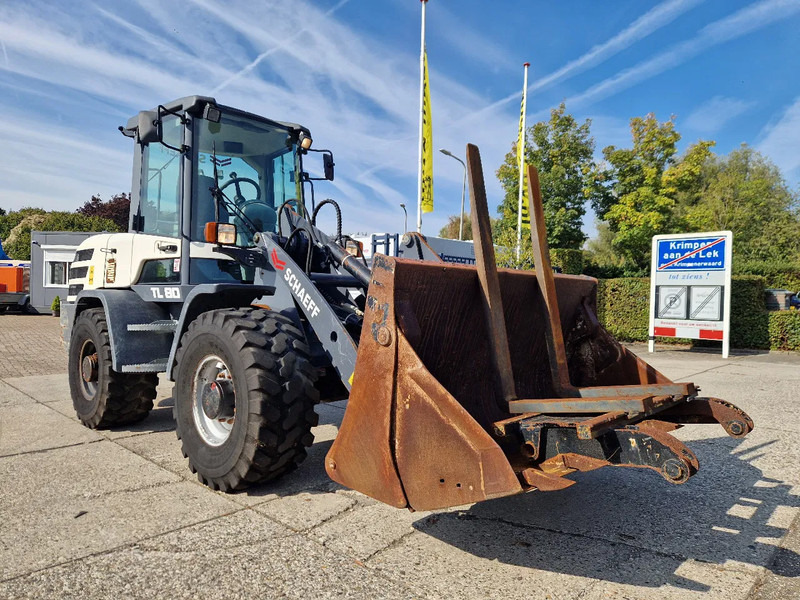 Yanmar / Terex TL80 in nette staat 2017 - Chargeuse sur pneus: photos 2 Yanmar / Terex TL80 in nette staat 2017 - Chargeuse sur pneus: photos 2