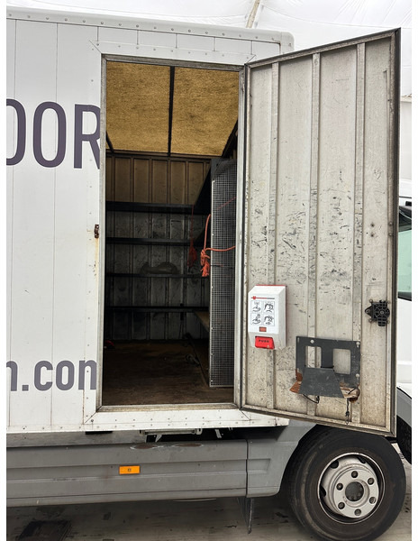 Mercedes-Benz Atego 1018 - Camion fourgon: photos 4 Mercedes-Benz Atego 1018 - Camion fourgon: photos 4