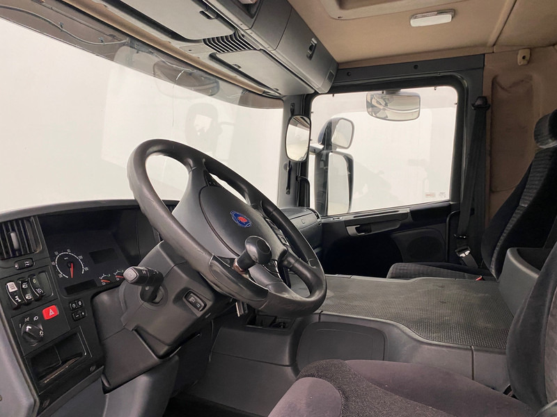 Camion fourgon Scania P230: photos 8 Camion fourgon Scania P230: photos 8