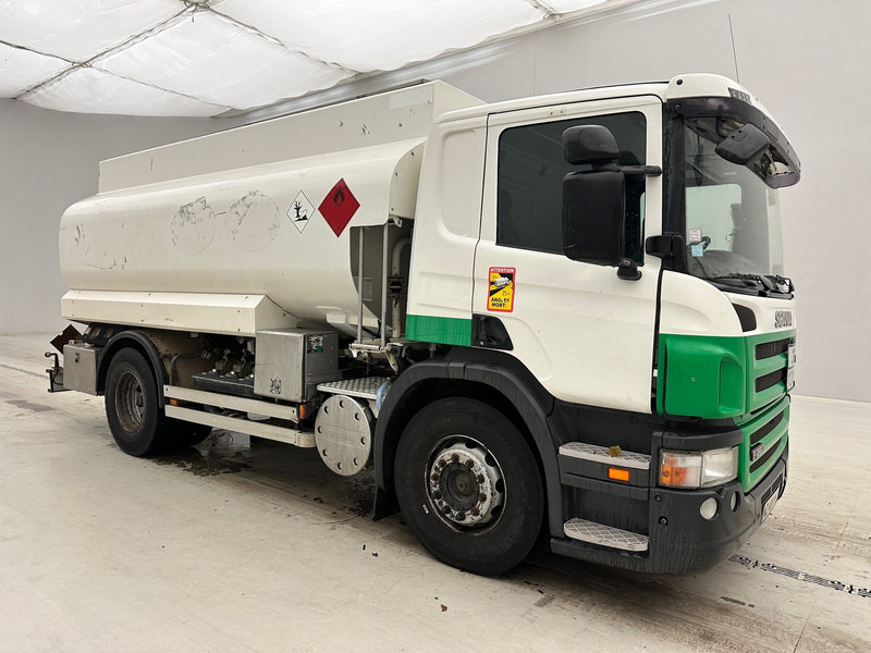Scania P280 - 4x2 - Camion citerne: photos 3 Scania P280 - 4x2 - Camion citerne: photos 3