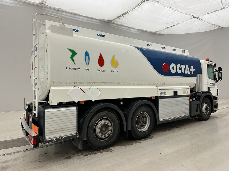 Scania P360 - 6x2 - Camion citerne: photos 4 Scania P360 - 6x2 - Camion citerne: photos 4