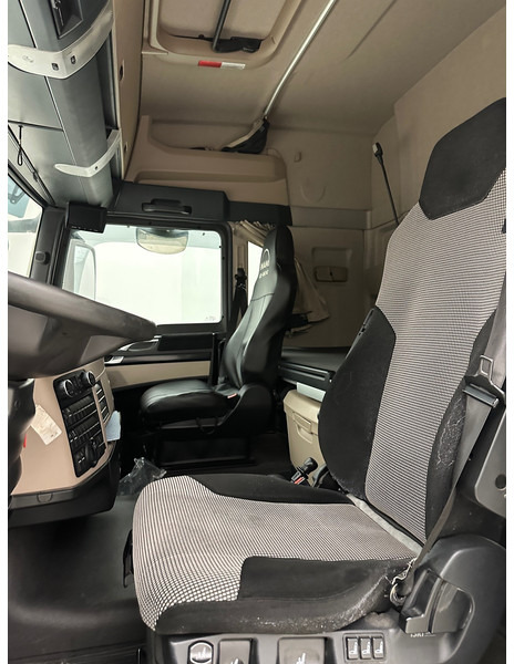 Tracteur routier MAN TGX18.460 - engine broken: photos 9