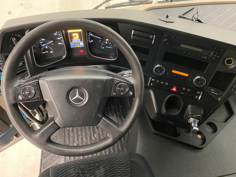 Tracteur routier Mercedes-Benz Actros 1942: photos 9