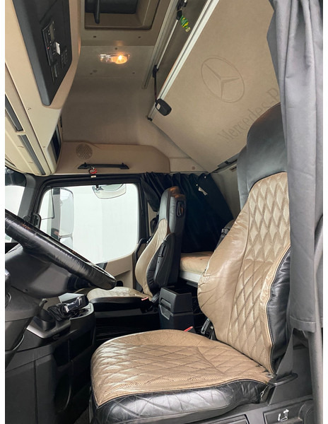 Tracteur routier Mercedes-Benz Actros 1942: photos 8