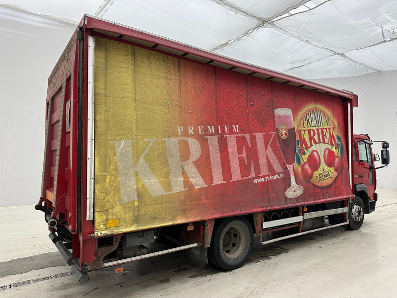 Camion à rideaux coulissants Volvo FL 220: photos 6 Camion à rideaux coulissants Volvo FL 220: photos 6