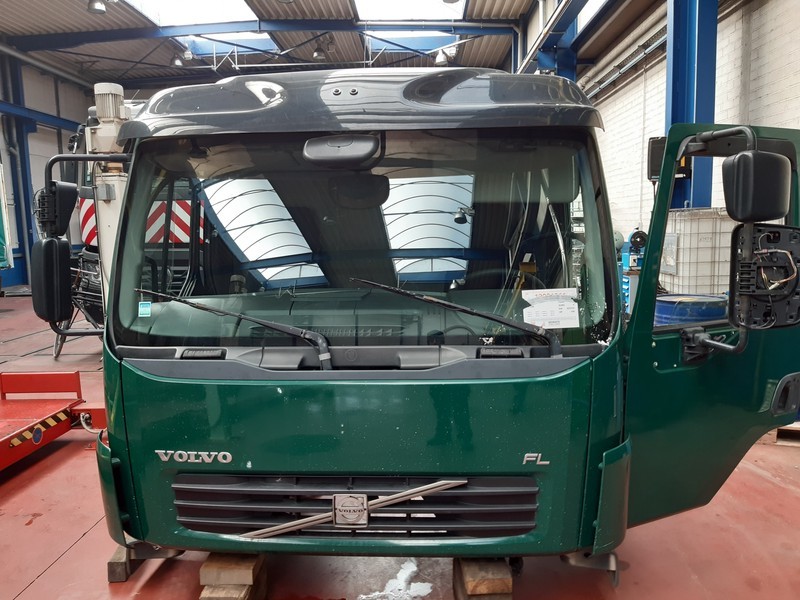 Volvo FL Volvo FL - Cabine et intérieur: photos 1 Volvo FL Volvo FL - Cabine et intérieur: photos 1