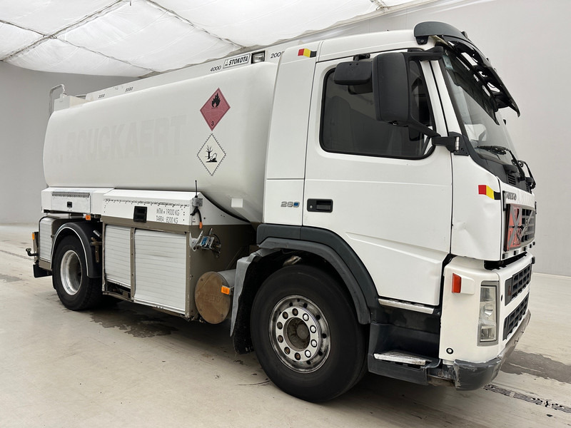 Volvo FM9.260 - Camion citerne: photos 3 Volvo FM9.260 - Camion citerne: photos 3