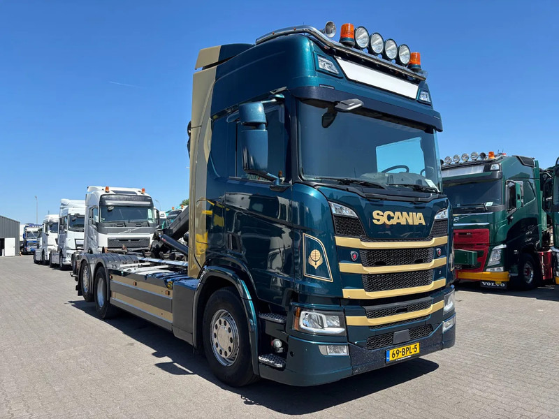 Scania R500 6x2 Euro 6 Retarder Hiab Hooklift - Camion ampliroll: photos 2 Scania R500 6x2 Euro 6 Retarder Hiab Hooklift - Camion ampliroll: photos 2