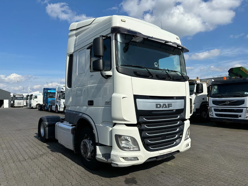 DAF XF 460 Spacecab Euro 6 - Tracteur routier: photos 2 DAF XF 460 Spacecab Euro 6 - Tracteur routier: photos 2