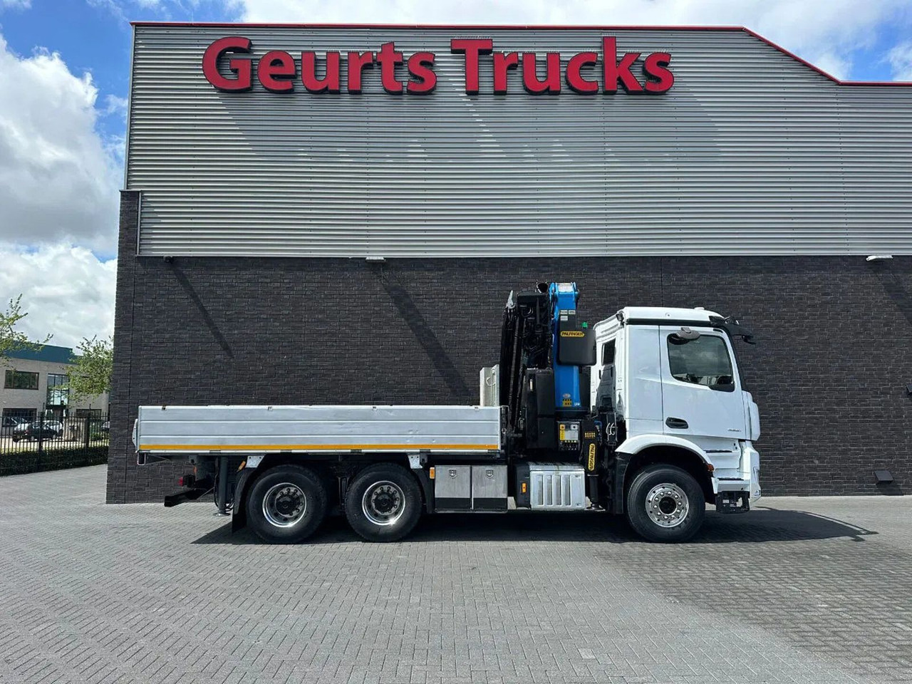 Camion grue Mercedes-Benz Arocs 3351 963-2-E 6X4 KIPPER / TIPPER + PALFING: photos 15