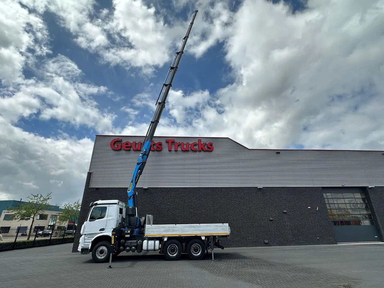 Camion grue Mercedes-Benz Arocs 3351 963-2-E 6X4 KIPPER / TIPPER + PALFING: photos 7