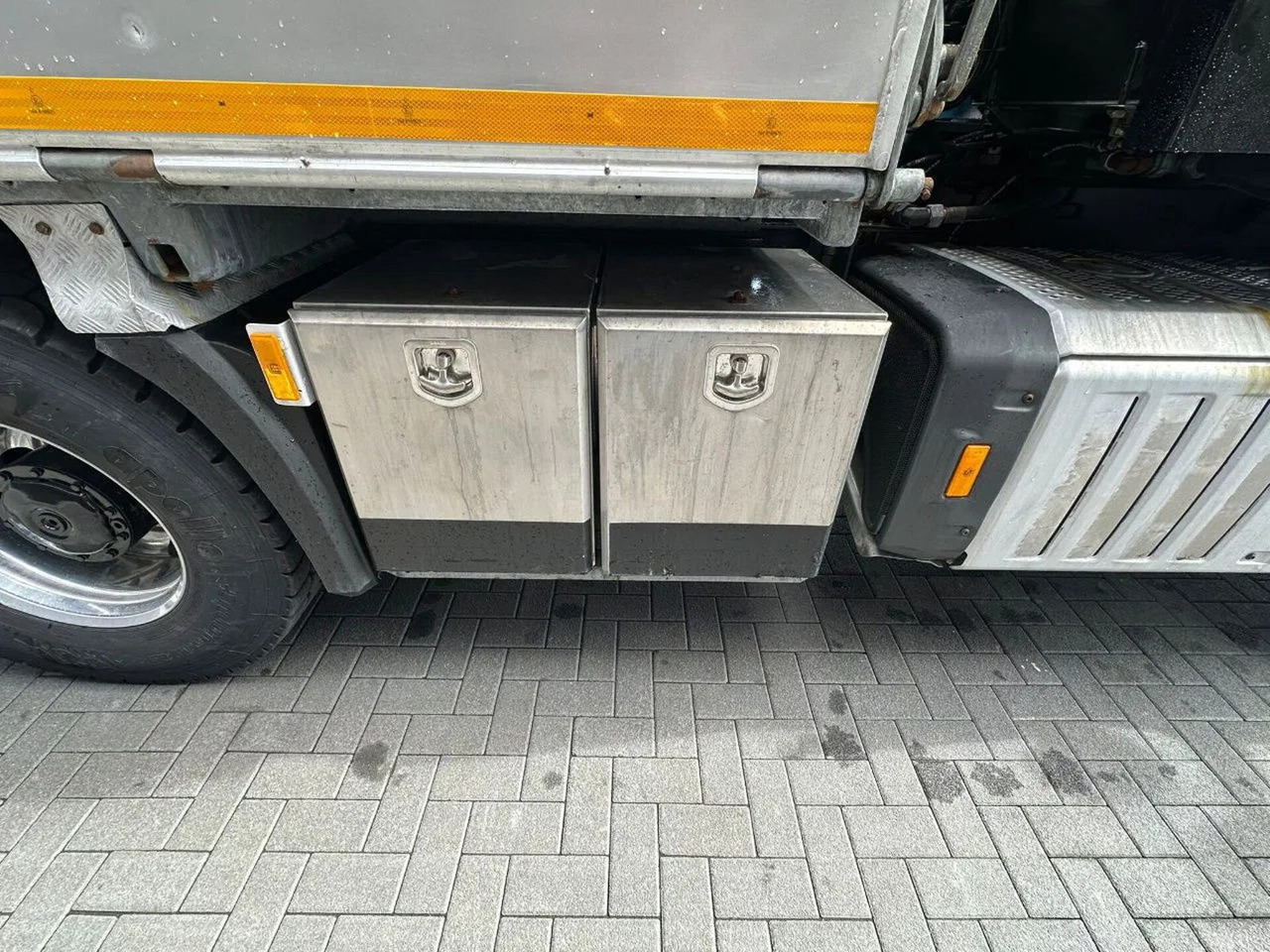 Camion grue Mercedes-Benz Arocs 3351 963-2-E 6X4 KIPPER / TIPPER + PALFING: photos 26