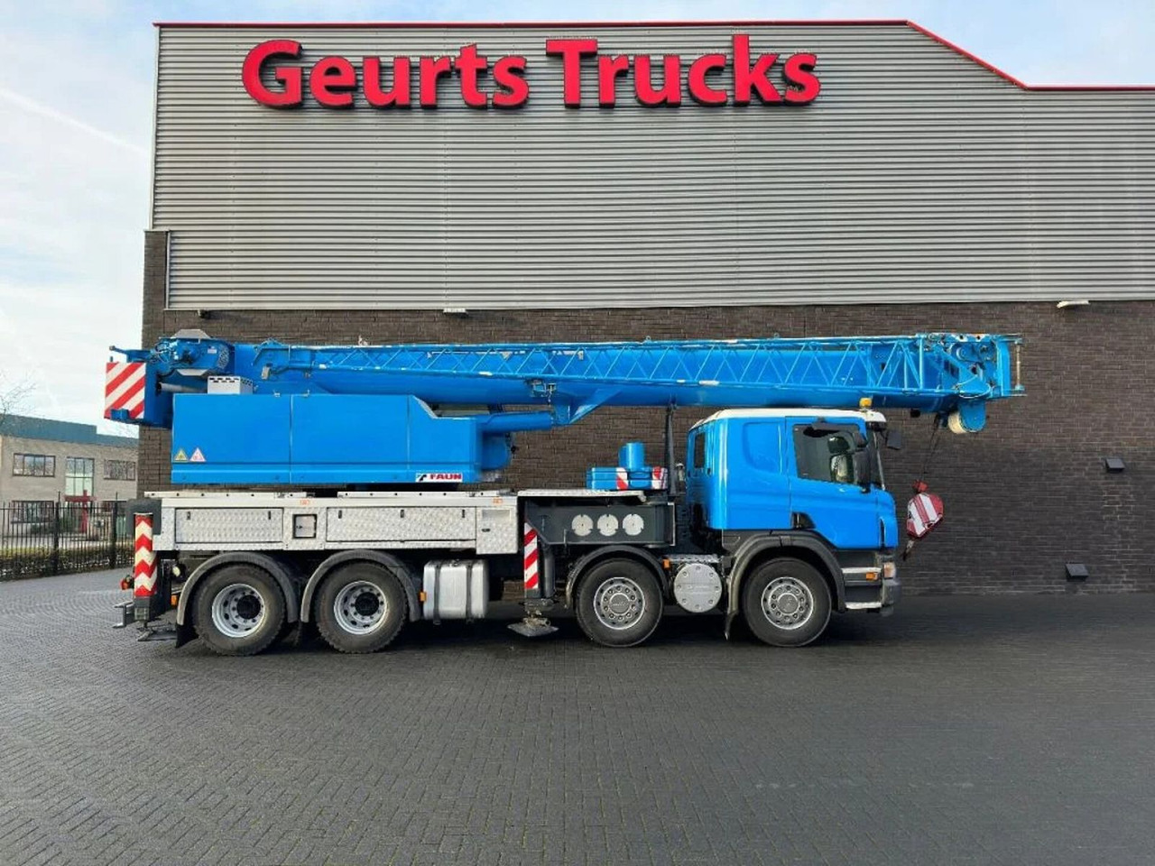 Scania P420 8X4 + FAUN HK 40 + JIB KRAAN/KRAN/CRANE/GRU - Camion grue: photos 4 Scania P420 8X4 + FAUN HK 40 + JIB KRAAN/KRAN/CRANE/GRU - Camion grue: photos 4
