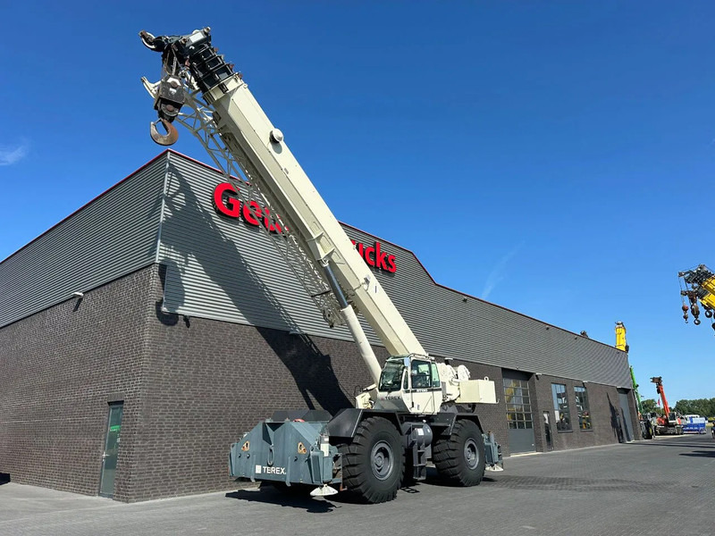Terex RT130 ROUGH TERRAIN CRANE + JIB - Grue automotrice lente: photos 2 Terex RT130 ROUGH TERRAIN CRANE + JIB - Grue automotrice lente: photos 2