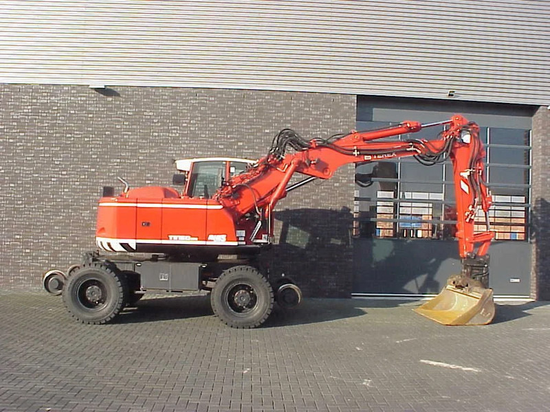 Terex TW 160 SR RAILWAY EXAVATOR - Pelle sur pneus: photos 2 Terex TW 160 SR RAILWAY EXAVATOR - Pelle sur pneus: photos 2