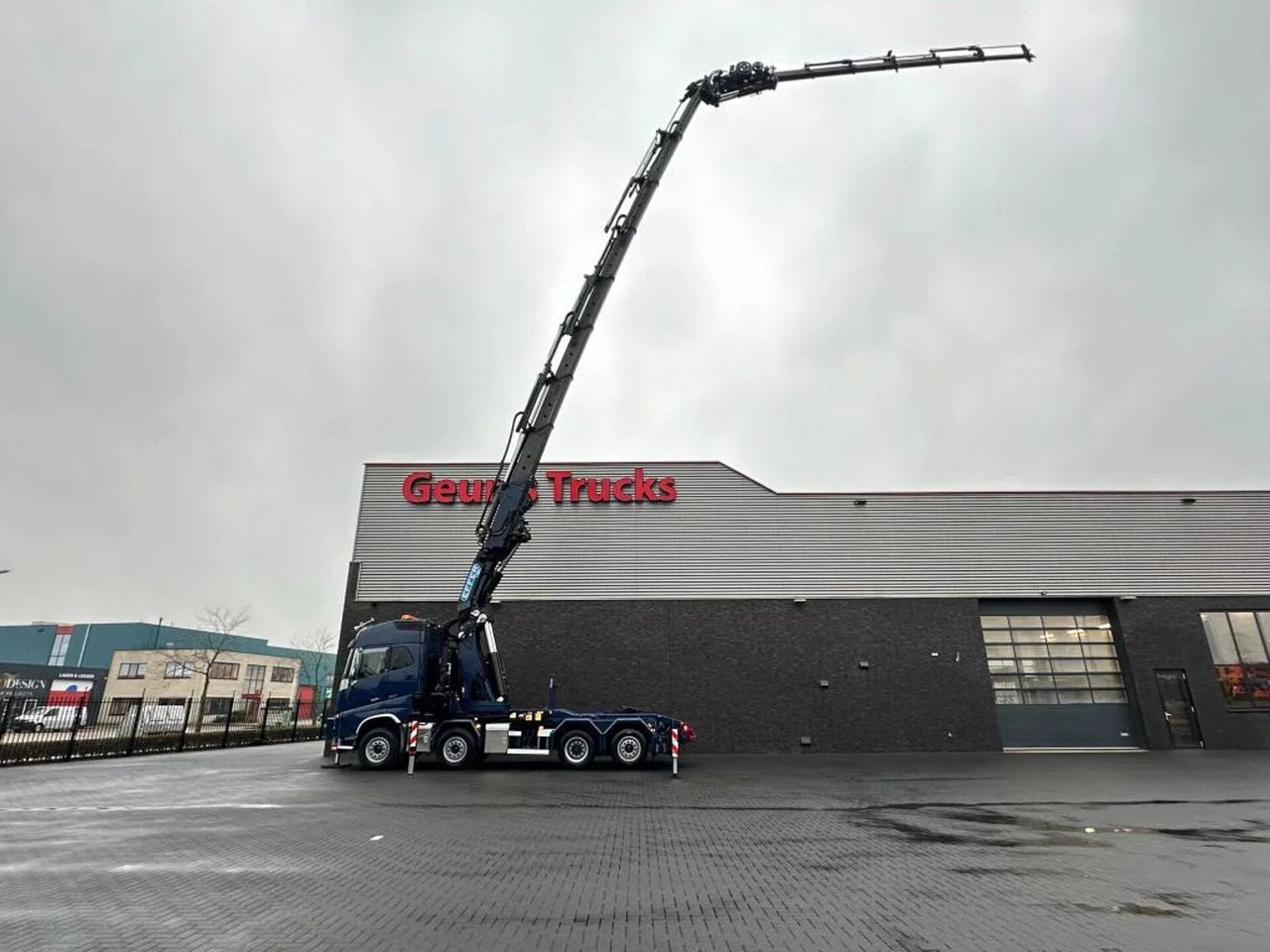 Volvo FH 16.650 8X2 + EFFER 1855/8S + JIB 6S HEAVY DUT - Tracteur routier: photos 4 Volvo FH 16.650 8X2 + EFFER 1855/8S + JIB 6S HEAVY DUT - Tracteur routier: photos 4