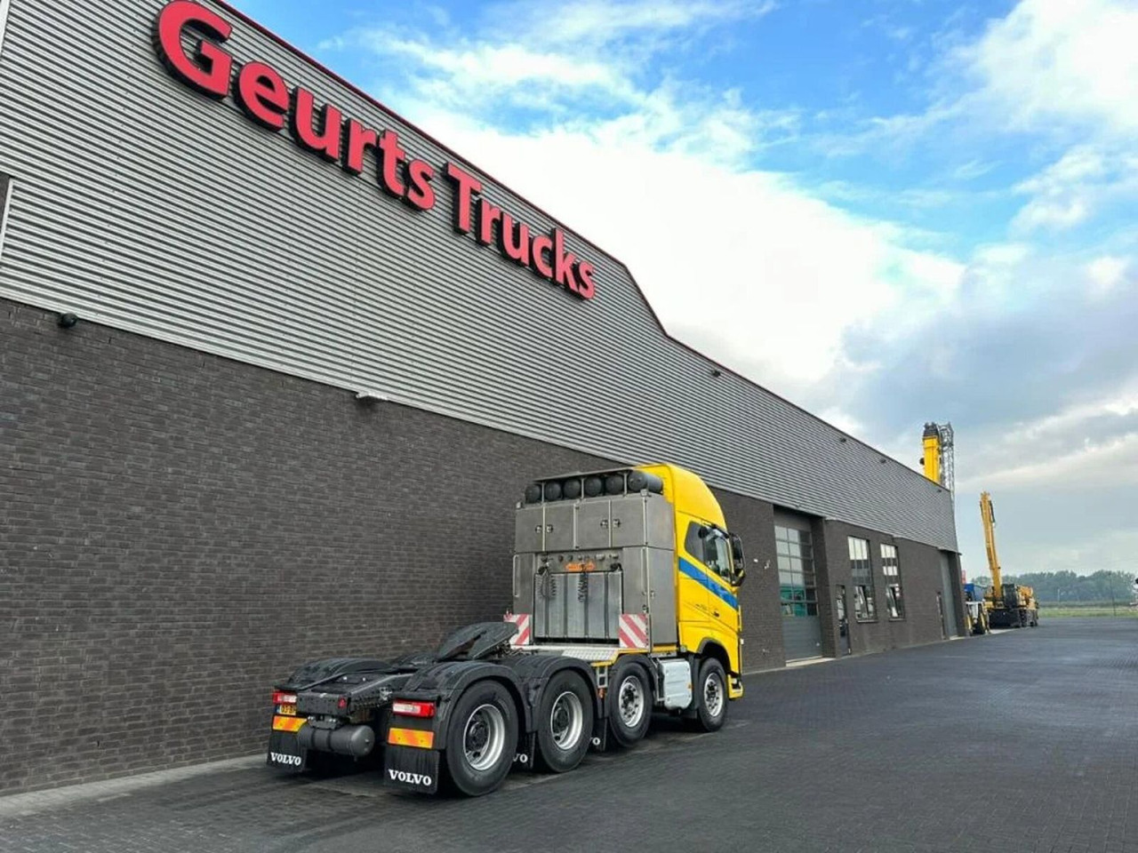 Volvo FH 16.750 8X4 HEAVY DUTY TRACTOR/SZM/TREKKER - Tracteur routier: photos 5 Volvo FH 16.750 8X4 HEAVY DUTY TRACTOR/SZM/TREKKER - Tracteur routier: photos 5
