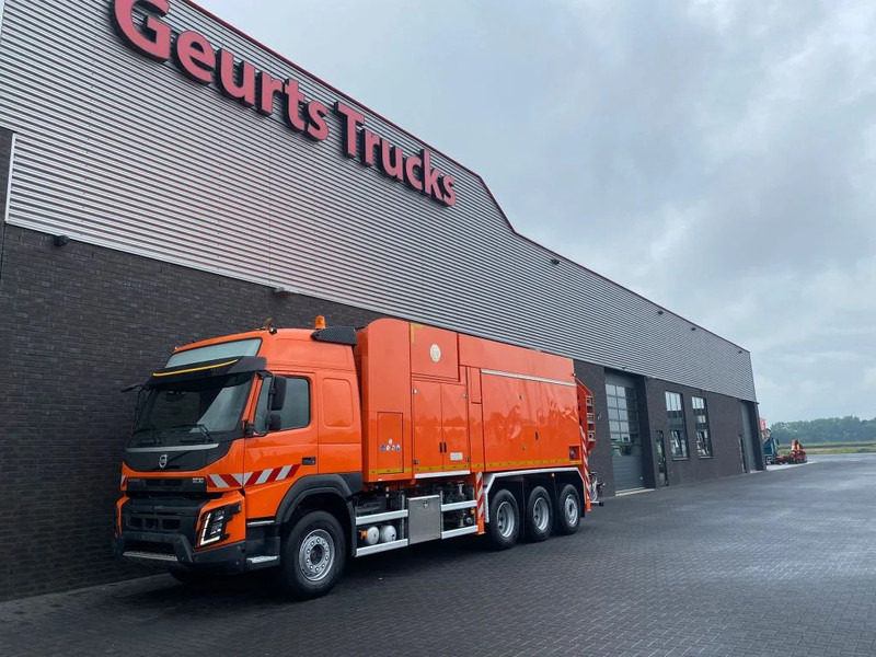Volvo FMX 510 8X4 TRIDEM + MTS DINO 5 SAUGBAGGER/SUCTIONEXAVATOR/GRONDZUIGER - Camion vidangeur: photos 2 Volvo FMX 510 8X4 TRIDEM + MTS DINO 5 SAUGBAGGER/SUCTIONEXAVATOR/GRONDZUIGER - Camion vidangeur: photos 2