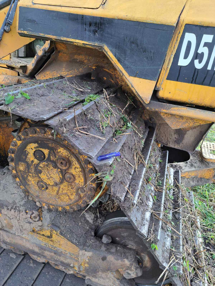 CATERPILLAR D5 M - Bulldozer: photos 4 CATERPILLAR D5 M - Bulldozer: photos 4