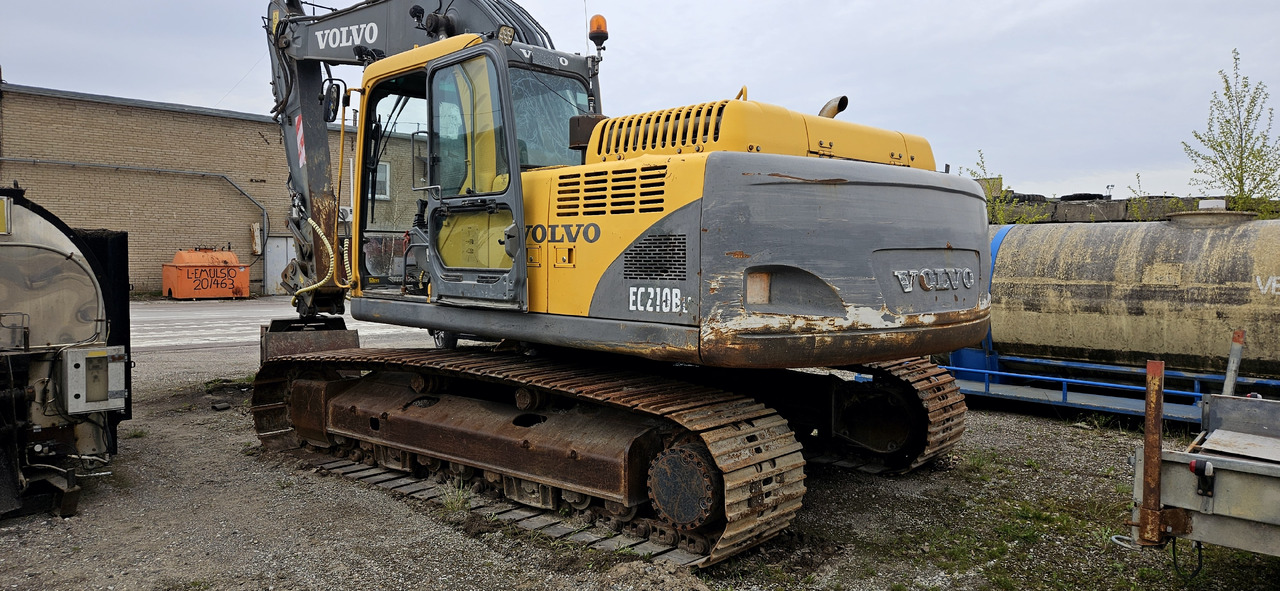 Volvo EC 210 BLC new engine - Pelle sur chenille: photos 4 Volvo EC 210 BLC new engine - Pelle sur chenille: photos 4