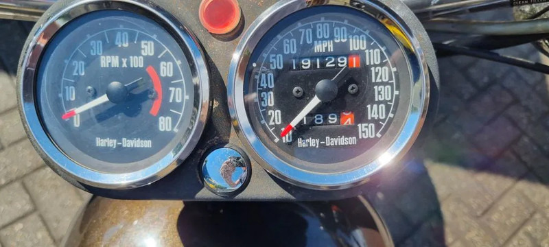 Harley-Davidson FXE SUPER GLIDE.... 1200 AMF first paint - Motocyclette: photos 5 Harley-Davidson FXE SUPER GLIDE.... 1200 AMF first paint - Motocyclette: photos 5