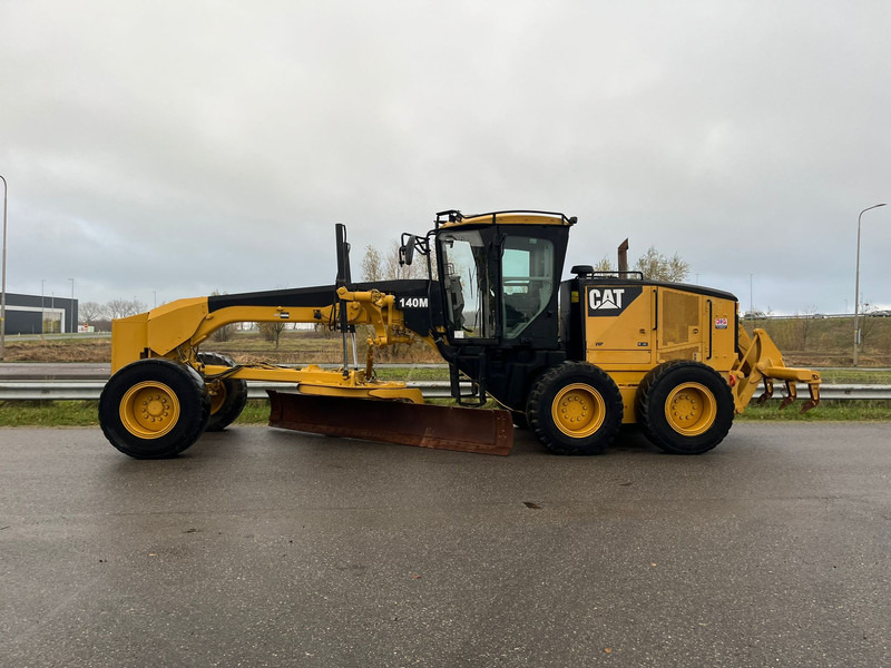 Caterpillar 140M - Niveleuse: photos 1 Caterpillar 140M - Niveleuse: photos 1