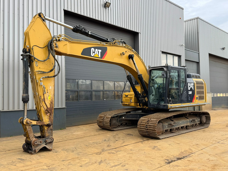 Caterpillar 326F L - Pelle sur chenille: photos 2 Caterpillar 326F L - Pelle sur chenille: photos 2