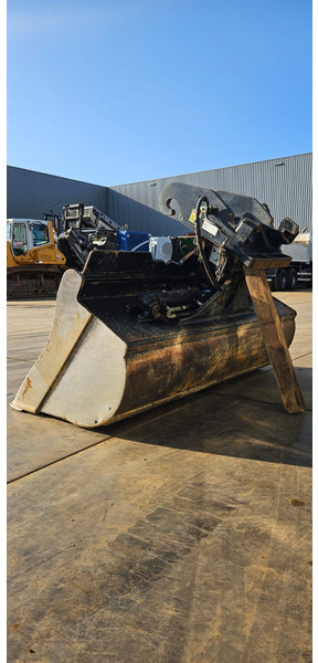 Caterpillar CAT DCT Bucket CW40S Kantelbak - Godet pour chargeur: photos 3 Caterpillar CAT DCT Bucket CW40S Kantelbak - Godet pour chargeur: photos 3