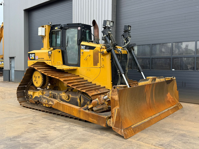 Caterpillar D6T LGP - Bulldozer: photos 5 Caterpillar D6T LGP - Bulldozer: photos 5