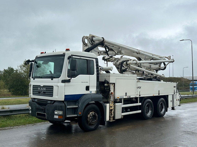 MAN TGA 26.360 6x4 with Putzmeister BSF24-4.16 24m Concrete Pump - Camion pompe: photos 1 MAN TGA 26.360 6x4 with Putzmeister BSF24-4.16 24m Concrete Pump - Camion pompe: photos 1