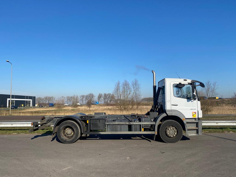 Châssis cabine MERCEDESBENZ AXOR 1829 4x2 chassis cab: photos 7