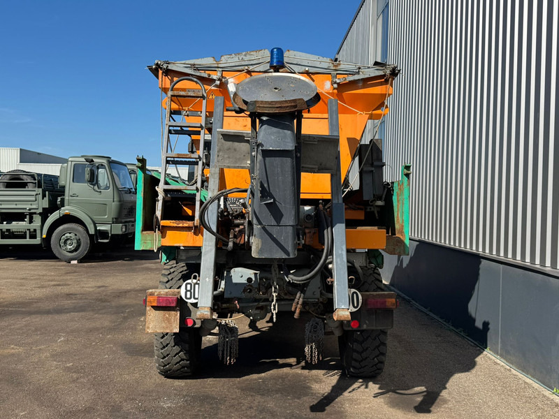 MERCEDESBENZ Unimog U1700 - Balayeuse de voirie: photos 4 MERCEDESBENZ Unimog U1700 - Balayeuse de voirie: photos 4