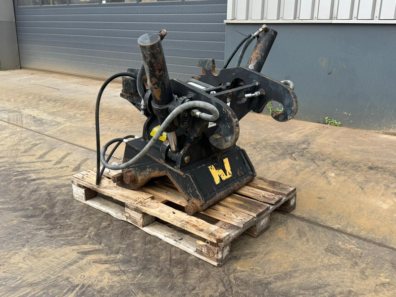 Verachtert CWT-40-H4N tilting quick coupler CW40 214-1033 - Attache rapide: photos 2 Verachtert CWT-40-H4N tilting quick coupler CW40 214-1033 - Attache rapide: photos 2