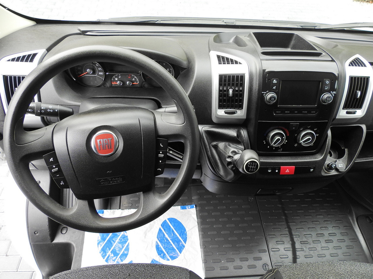 FIAT DUCATO BOX LIFT 8 PALLETS CRUISE CONTROL NAVIGATION AIR CONDITIONING LED LIGHTS 130HP — crédit-bail FIAT DUCATO BOX LIFT 8 PALLETS CRUISE CONTROL NAVIGATION AIR CONDITIONING LED LIGHTS 130HP: photos 32 FIAT DUCATO BOX LIFT 8 PALLETS CRUISE CONTROL NAVIGATION AIR CONDITIONING LED LIGHTS 130HP — crédit-bail FIAT DUCATO BOX LIFT 8 PALLETS CRUISE CONTROL NAVIGATION AIR CONDITIONING LED LIGHTS 130HP: photos 32