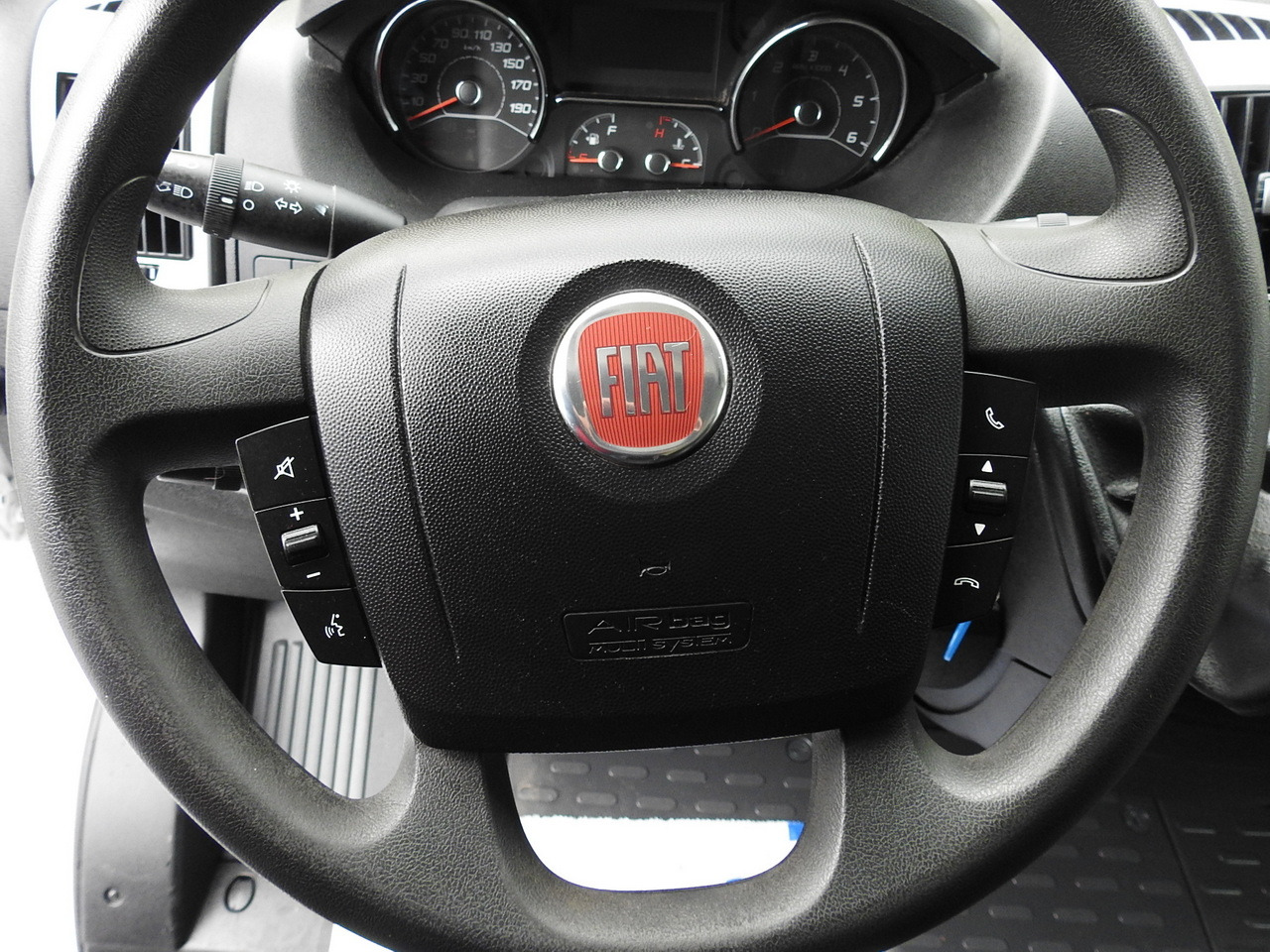 FIAT DUCATO BOX LIFT 8 PALLETS CRUISE CONTROL NAVIGATION AIR CONDITIONING LED LIGHTS 130HP — crédit-bail FIAT DUCATO BOX LIFT 8 PALLETS CRUISE CONTROL NAVIGATION AIR CONDITIONING LED LIGHTS 130HP: photos 33 FIAT DUCATO BOX LIFT 8 PALLETS CRUISE CONTROL NAVIGATION AIR CONDITIONING LED LIGHTS 130HP — crédit-bail FIAT DUCATO BOX LIFT 8 PALLETS CRUISE CONTROL NAVIGATION AIR CONDITIONING LED LIGHTS 130HP: photos 33