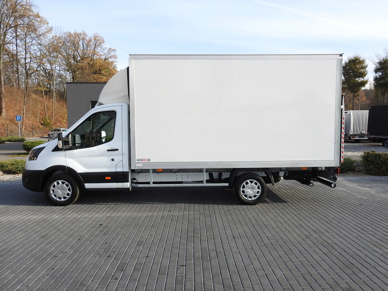 Fourgon grand volume FORD TRANSIT BOX LIFT 8 PALLETS CRUISE CONTROL AIR CONDITIONING  130HP: photos 8