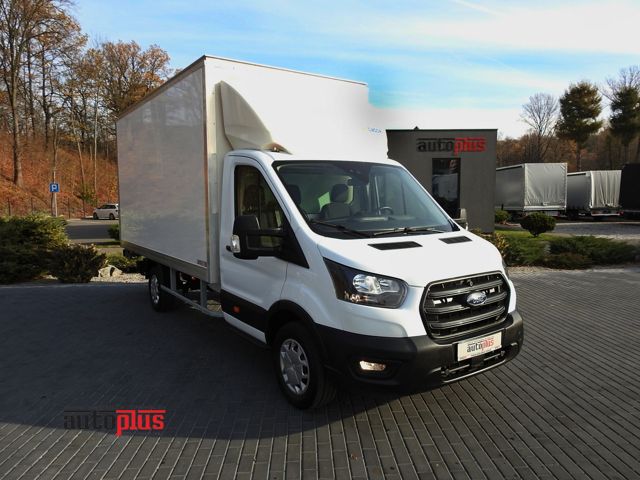 FORD TRANSIT BOX LIFT 8 PALLETS CRUISE CONTROL AIR CONDITIONING 130HP - Utilitaire frigorifique: photos 1 FORD TRANSIT BOX LIFT 8 PALLETS CRUISE CONTROL AIR CONDITIONING 130HP - Utilitaire frigorifique: photos 1