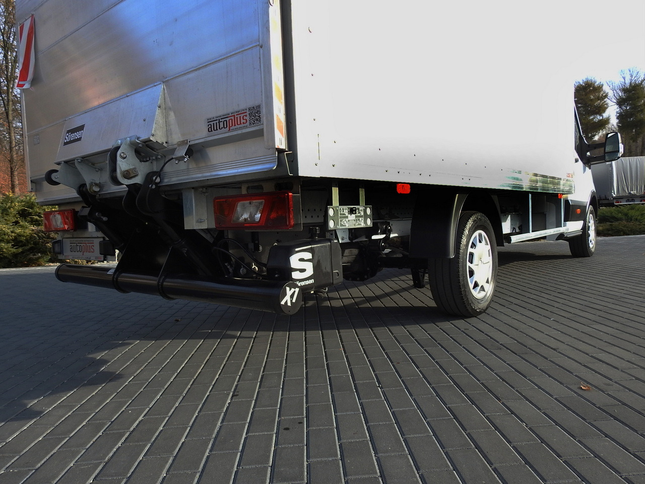 Fourgon grand volume FORD TRANSIT BOX LIFT 8 PALLETS CRUISE CONTROL AIR CONDITIONING  130HP: photos 24