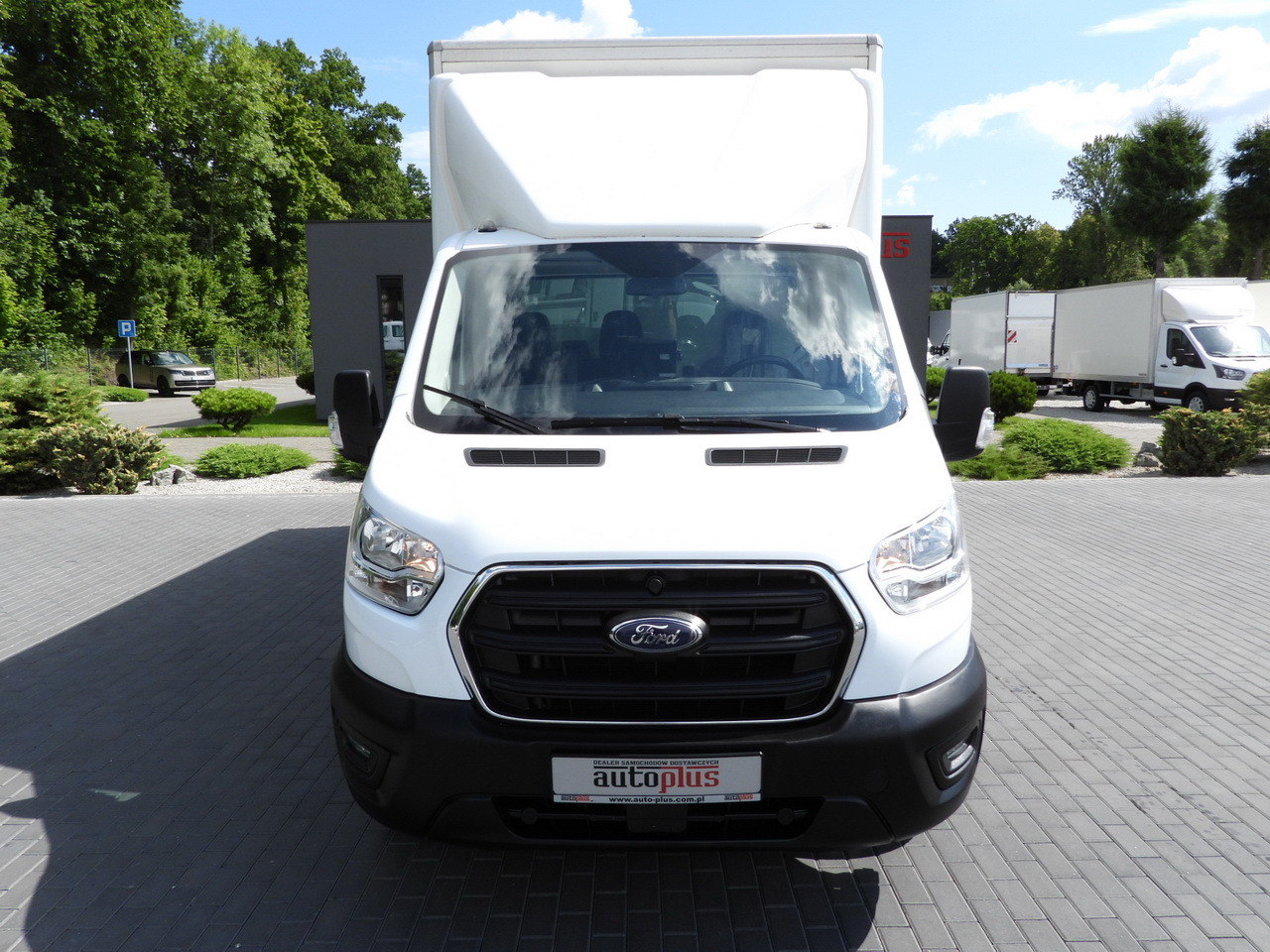 FORD TRANSIT BOX LIFT 8 PALLETS CRUISE CONTROL LED LIGHTS TWIN WHEELS AIR CONDITIONING 130HP - Fourgon grand volume: photos 5 FORD TRANSIT BOX LIFT 8 PALLETS CRUISE CONTROL LED LIGHTS TWIN WHEELS AIR CONDITIONING 130HP - Fourgon grand volume: photos 5